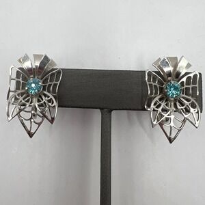 Vintage Bugbee & Niles‎ Screw On Earrings Blue Rhinestone Silver Tone